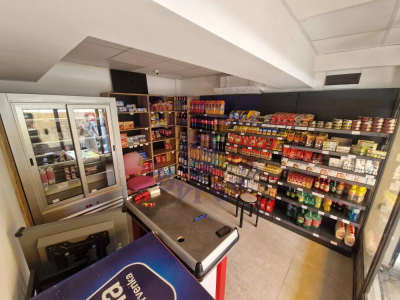 lokal na prodaju Novi Sad, 18m2 577121