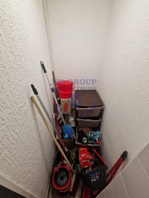 Lokal na prodaju Novi Sad 18m2, 577121