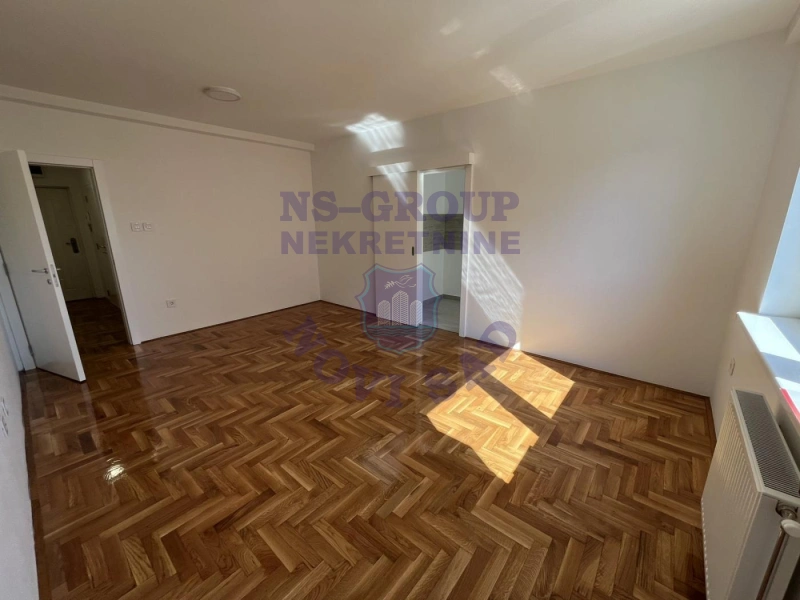 stan na prodaju Novi Sad, 66m2 577120