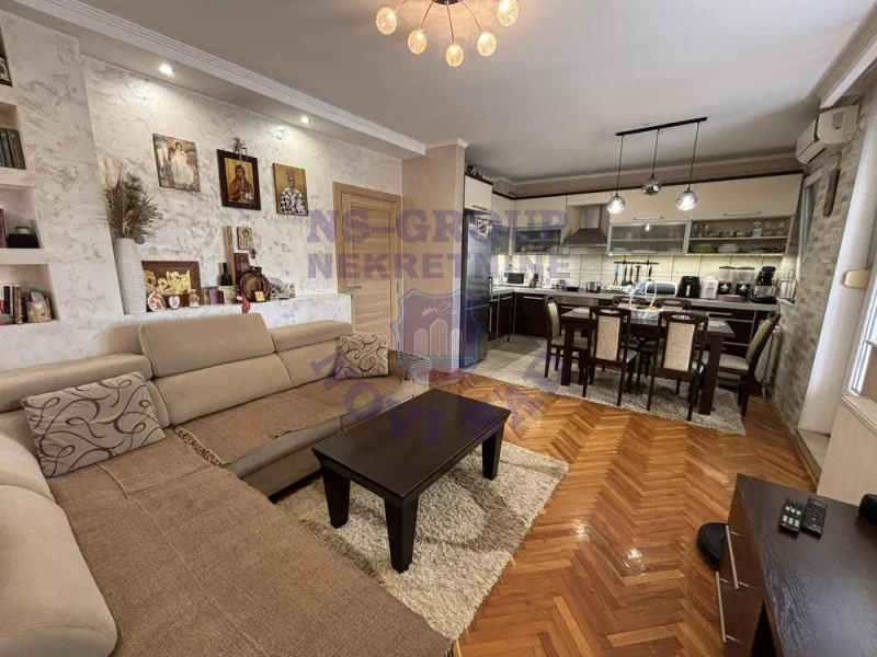 stan na prodaju Novi Sad, 71m2 577129
