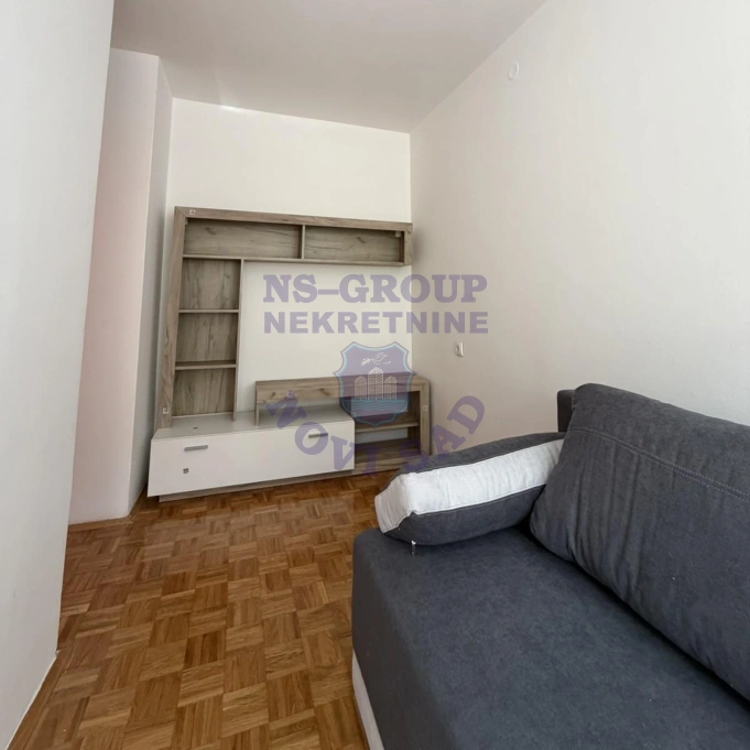 Stan na prodaju Novi Sad 48m2, 17359