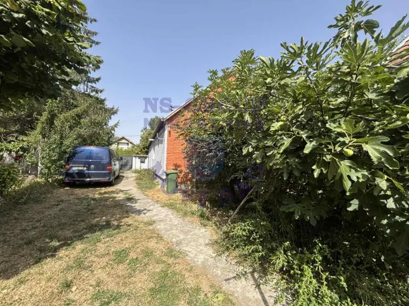 kuca na prodaju Kać 100m2 577157