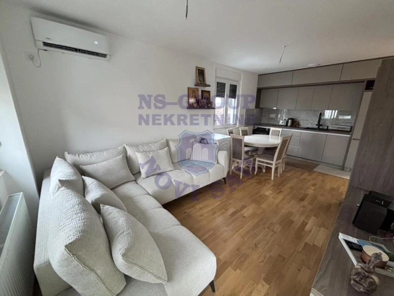 stan na prodaju Novi Sad, 54m2 577223