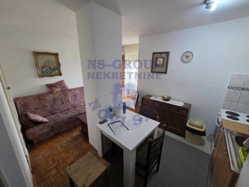 stan na prodaju Novi Sad, 43m2 577230