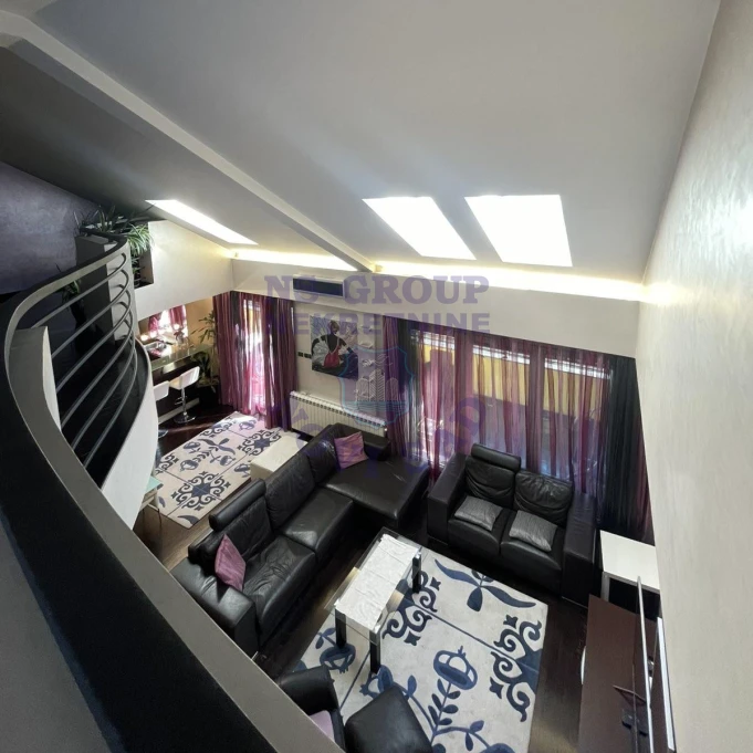 Stan na prodaju Novi Sad 310m2, 17363