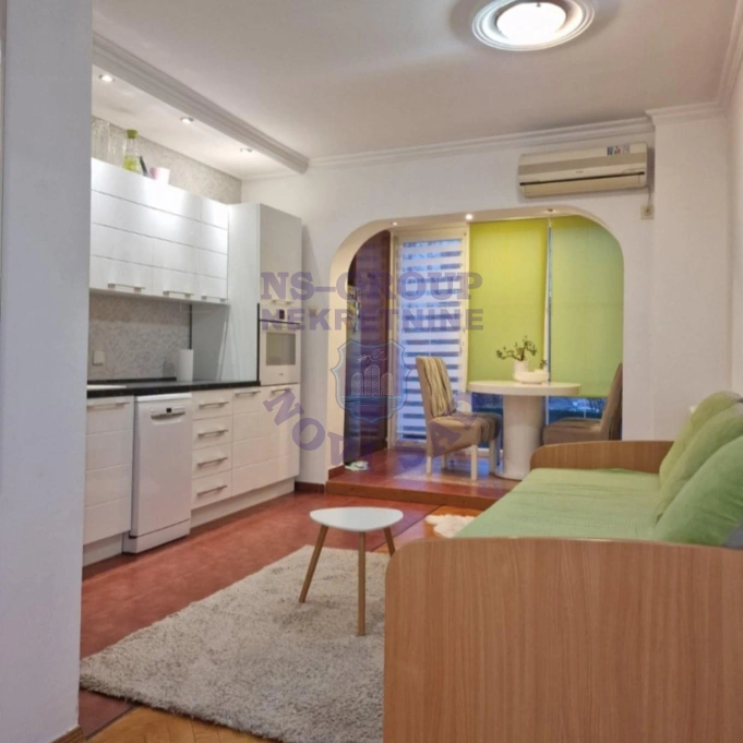 Stan na prodaju Novi Sad 81m2, 17373
