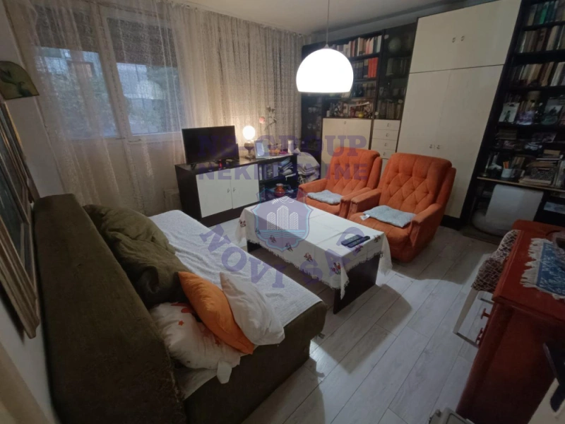 stan na prodaju Novi Sad, 57m2 577240