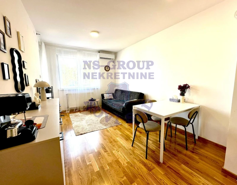 stan na prodaju Novi Sad, 38m2 577334