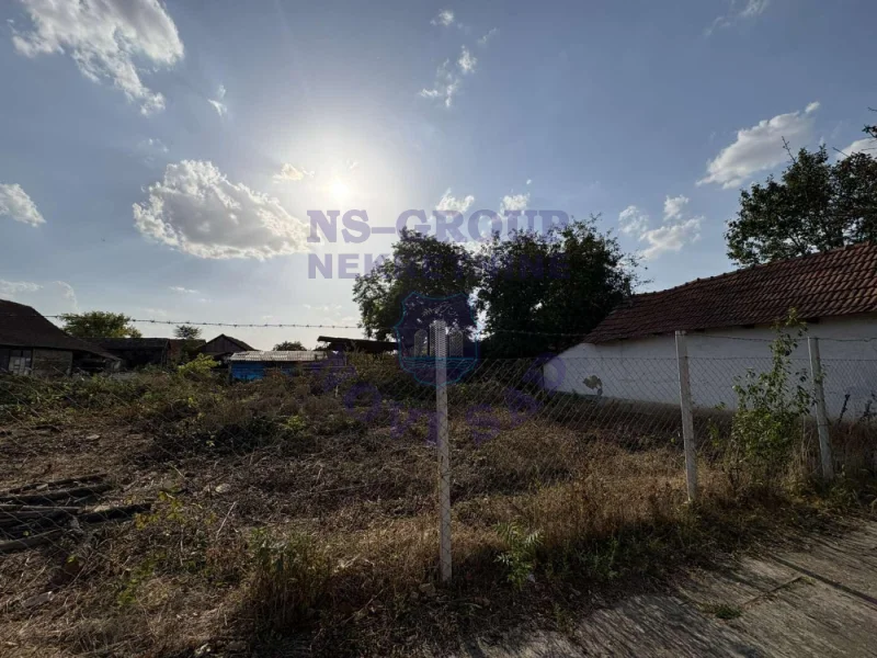 plac na prodaju Kisač 670m2 577021