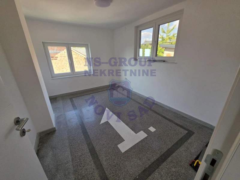 Kuća na prodaju Sremska Kamenica 550m2, 577428