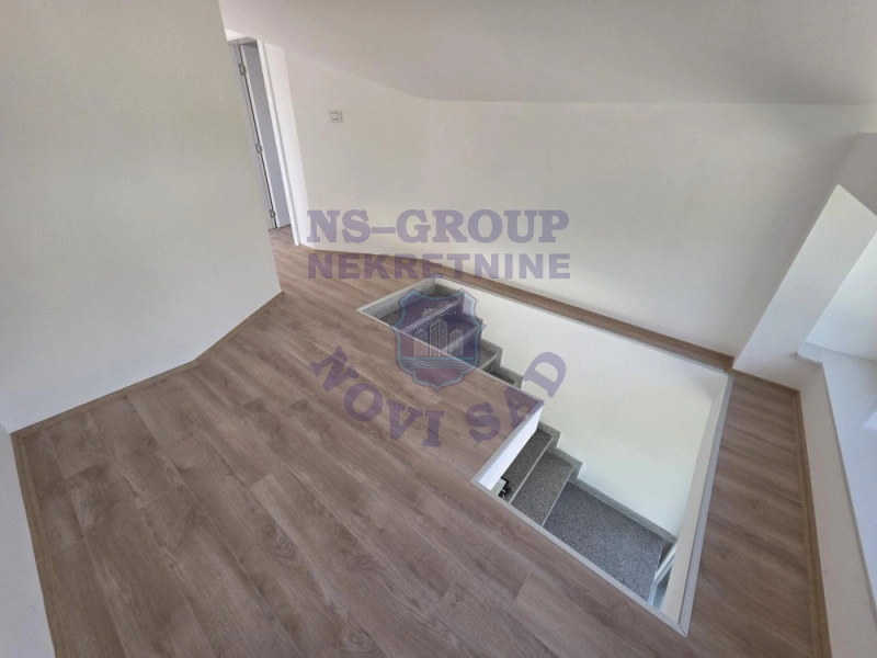 Kuća na prodaju Sremska Kamenica 550m2, 577428