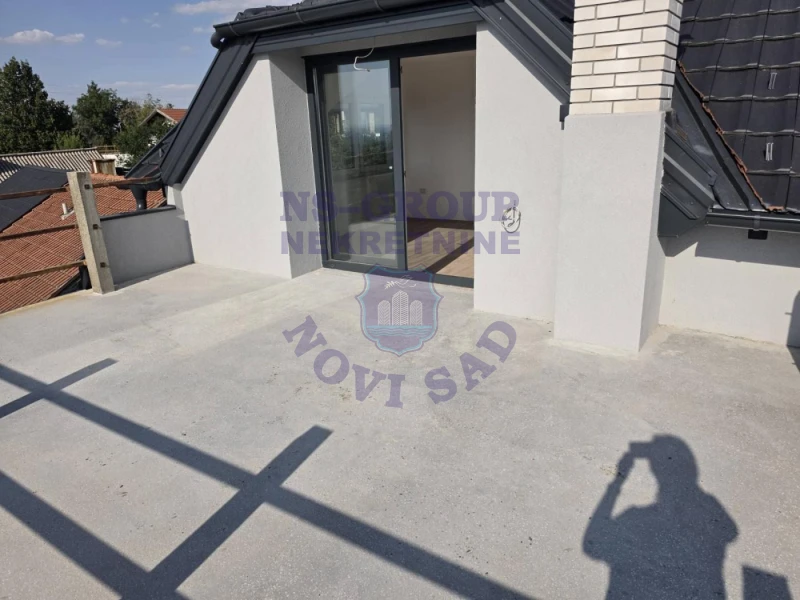 Kuća na prodaju Sremska Kamenica 550m2, 577428