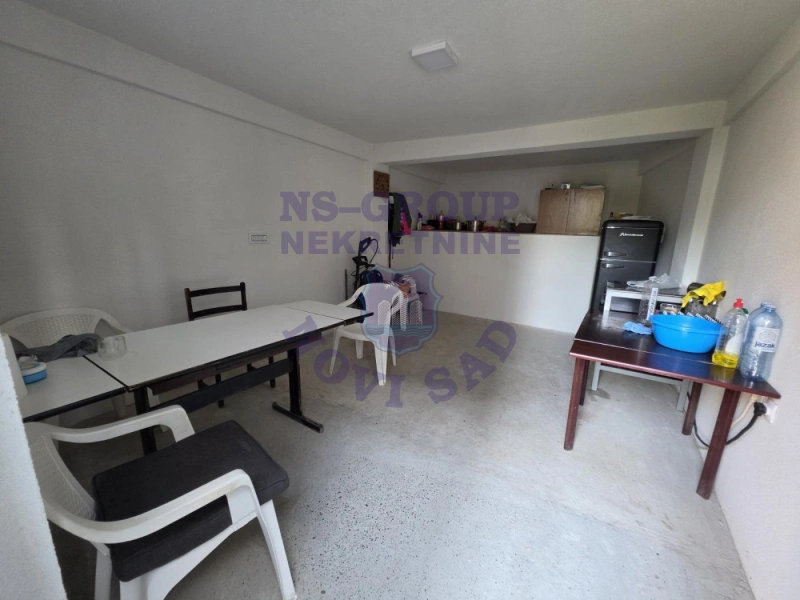 Kuća na prodaju Sremska Kamenica 550m2, 577428