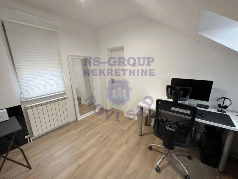 stan na prodaju Novi Sad, 68m2 577398