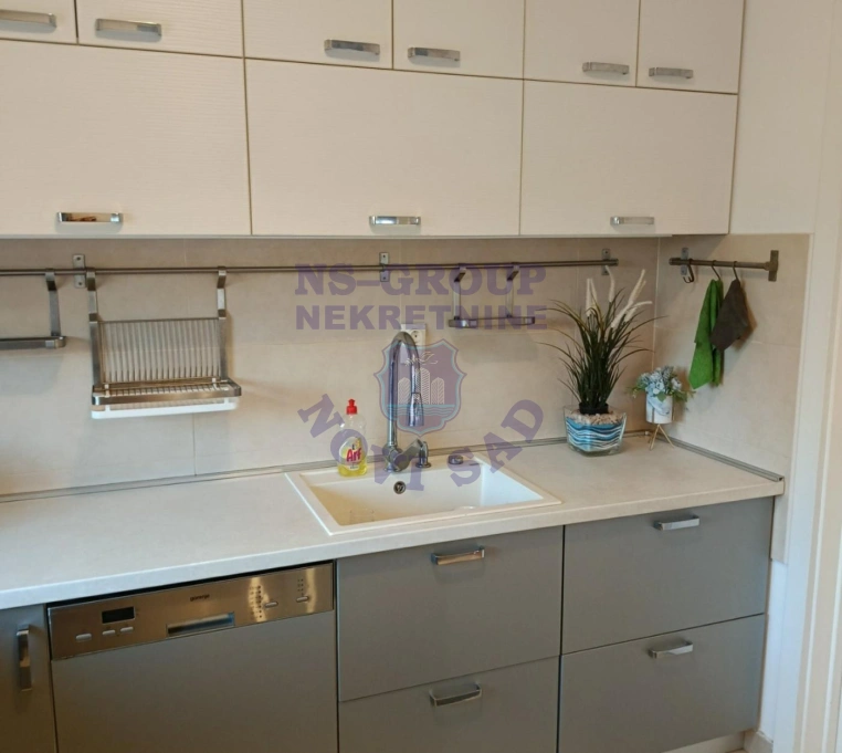 Stan na prodaju Novi Sad 93m2, 577401