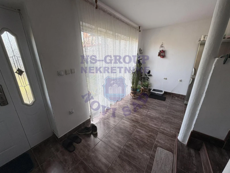 Kuća na prodaju Sremski Karlovci 64m2, 577474