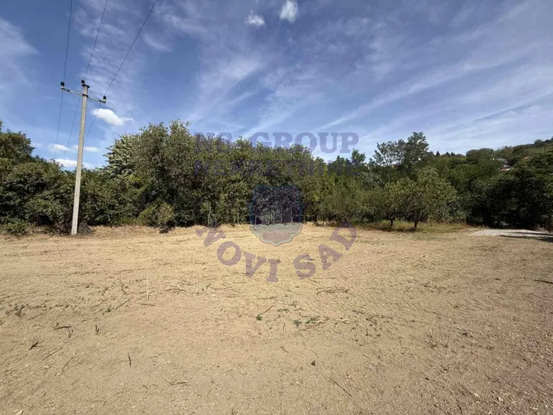 plac na prodaju Ledinci, 616m2 577576