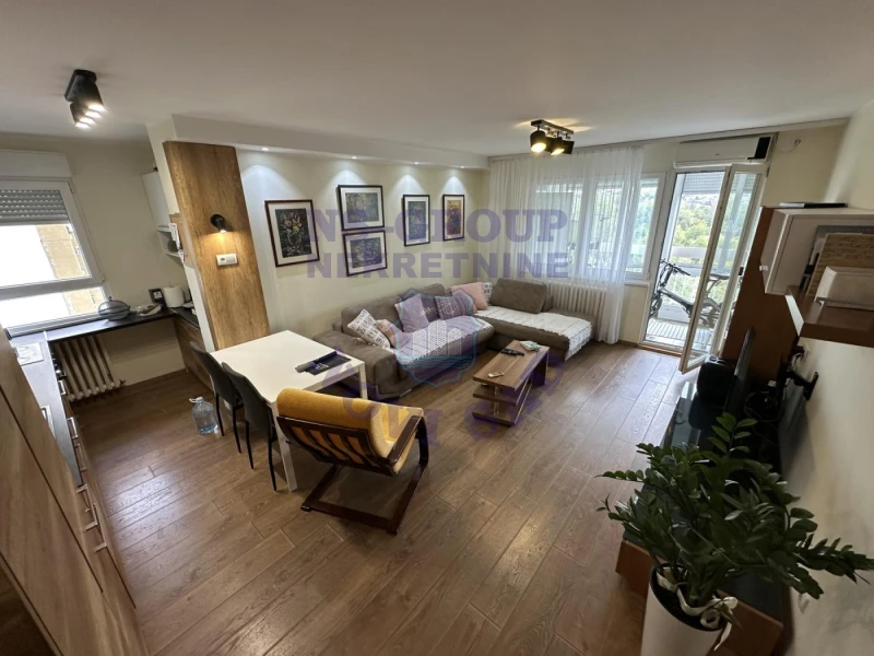 stan na prodaju Novi Sad, 60m2 577582