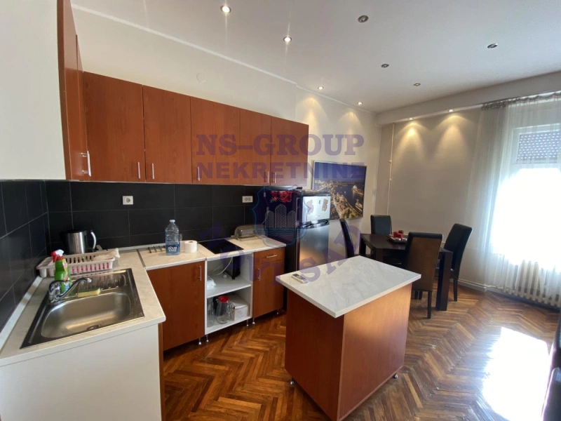 Stan na prodaju Novi Sad 63m2, 577516