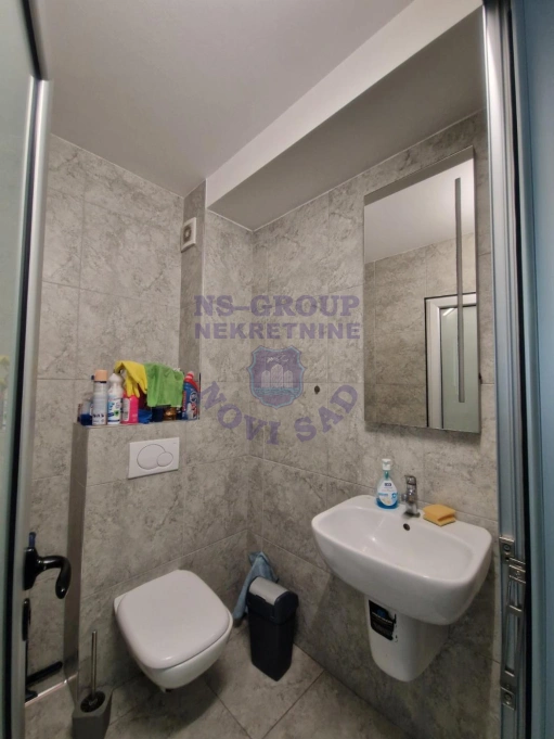 Lokal na prodaju Novi Sad 52m2, 577565