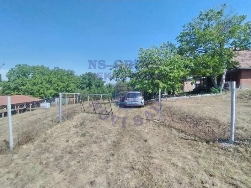 Plac na prodaju Petrovaradin 1580m2, 577637