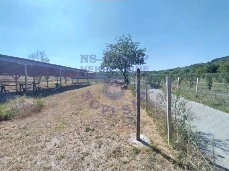 Plac na prodaju Petrovaradin 1580m2, 577637