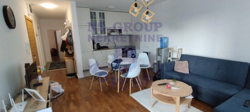 stan na prodaju Novi Sad, 71m2 577651