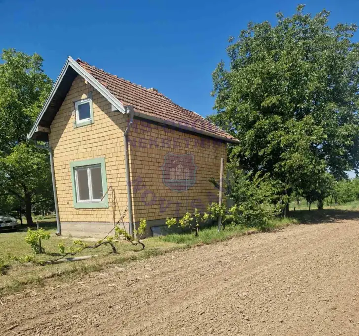 Kuća na prodaju Neštin 53m2, 577628