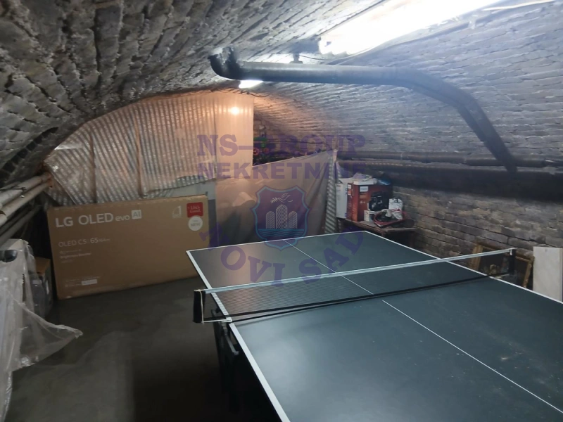 Kuća na prodaju Novi Sad 180m2, 577672