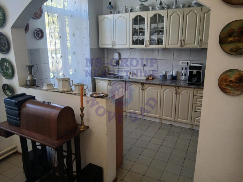 Kuća na prodaju Novi Sad 180m2, 577672