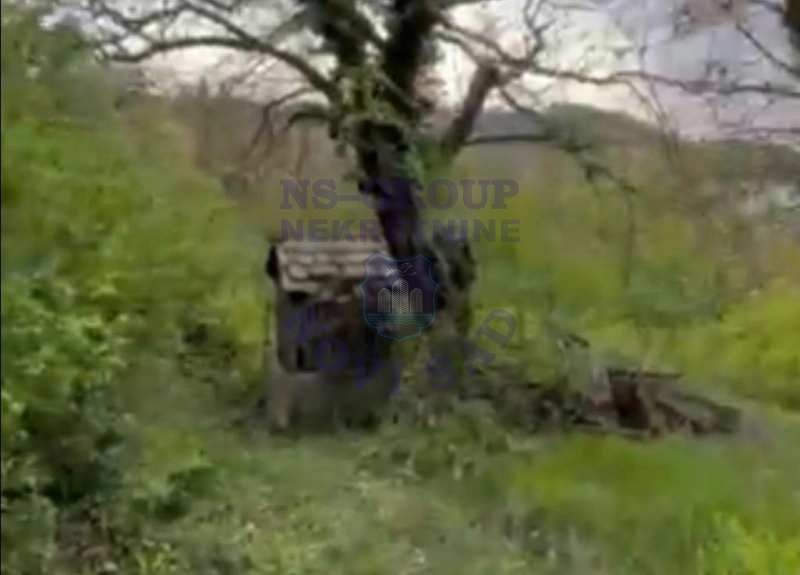 Plac na prodaju Sremska Kamenica 3820m2, 575857
