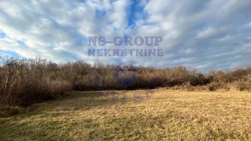 Plac na prodaju Jazak 4050m2, 577489