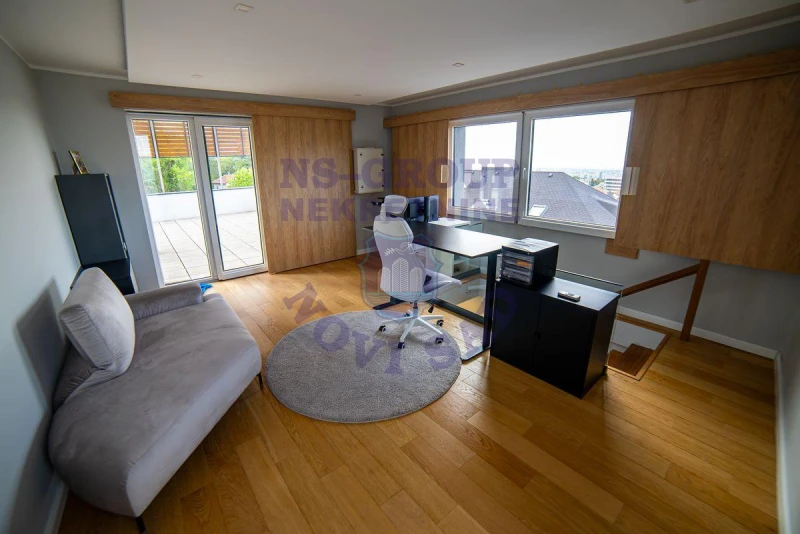 Kuća na prodaju Sremska Kamenica 456m2, 577013