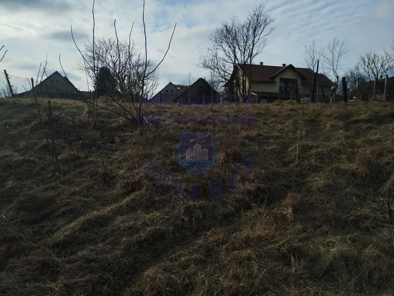 Plac na prodaju Vrdnik 1011m2, 577715