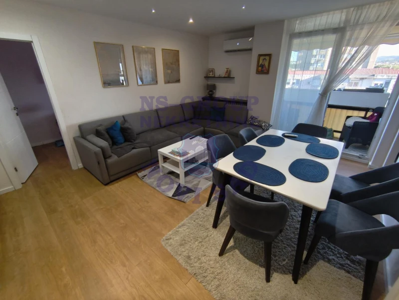stan na prodaju Novi Sad, 73m2 577654