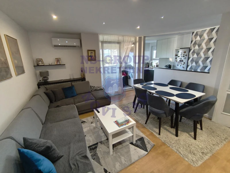 Stan na prodaju Novi Sad 73m2, 577654