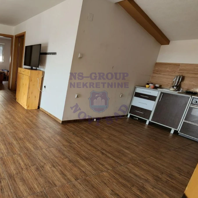 Stan na prodaju Petrovaradin 100m2, 17315