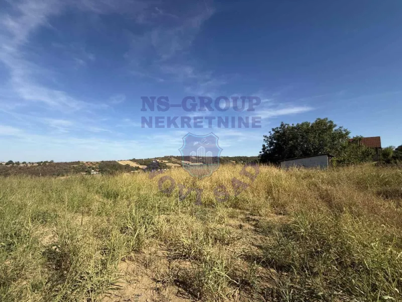Plac na prodaju Sremski Karlovci 636m2, 577308