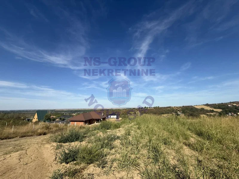 Plac na prodaju Sremski Karlovci 636m2, 577308