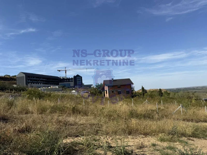 Plac na prodaju Sremski Karlovci 636m2, 577308