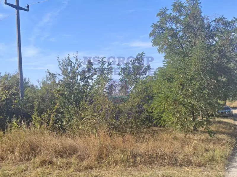 Plac na prodaju Banoštor 1983m2, 577728