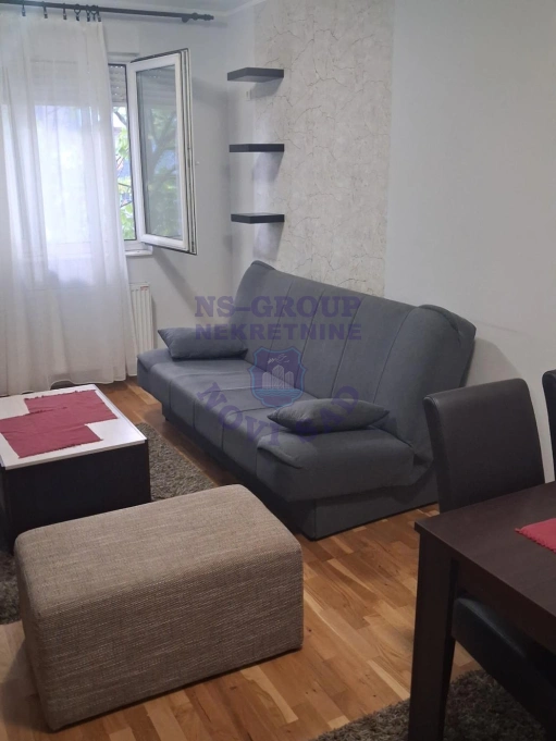 Stan na prodaju Novi Sad 40m2, 17431