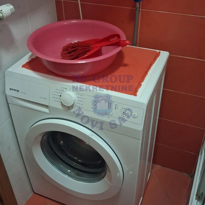 Stan na prodaju Novi Sad 40m2, 17431