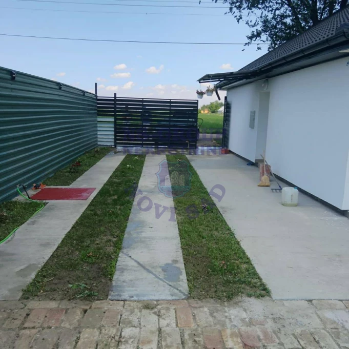 Kuća na prodaju Bačko Petrovo Selo 57m2, 577741