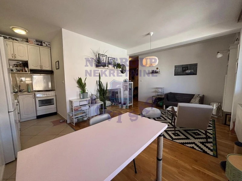 Stan na prodaju Novi Sad 45m2, 577534