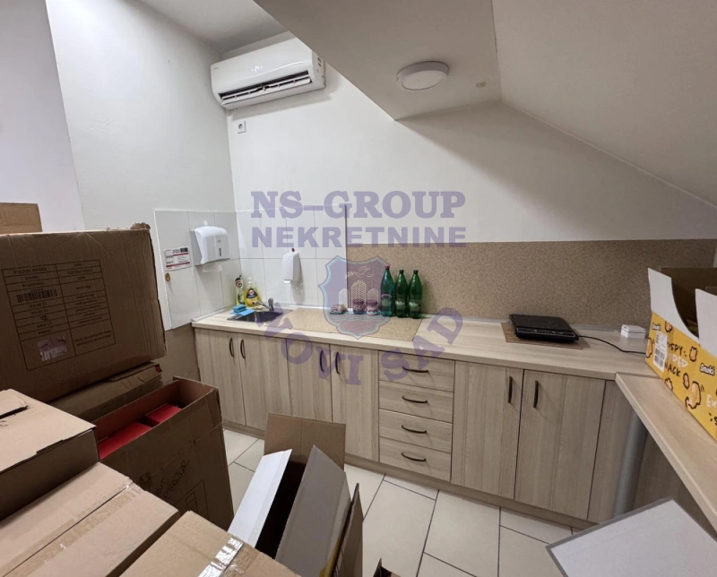 Lokal na prodaju Novi Sad 70m2, 577712