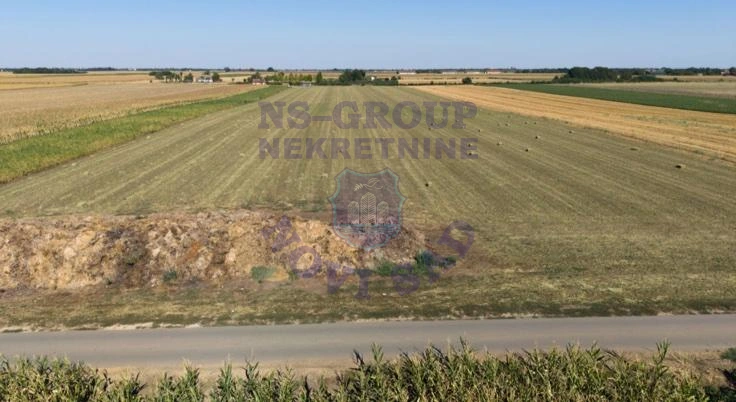 plac na prodaju Čenej, 28776m2 576340
