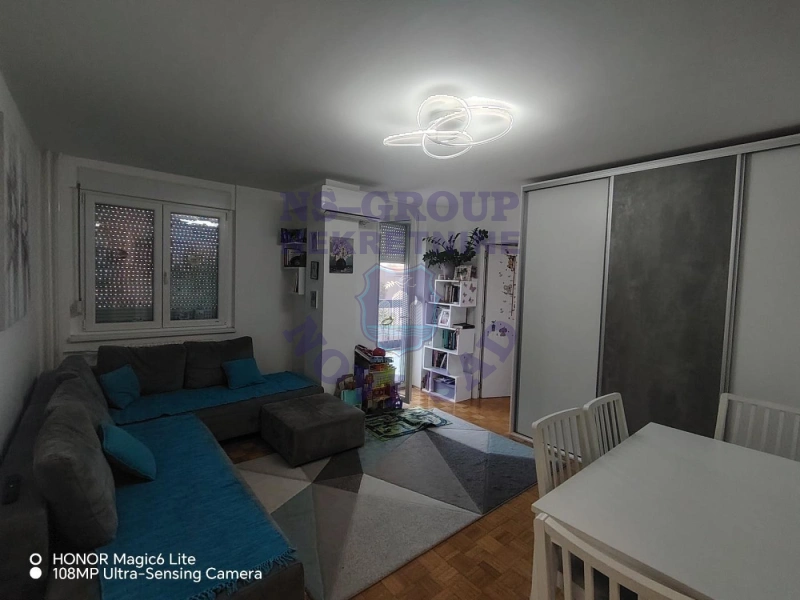 stan na prodaju Novi Sad, 52m2 577896