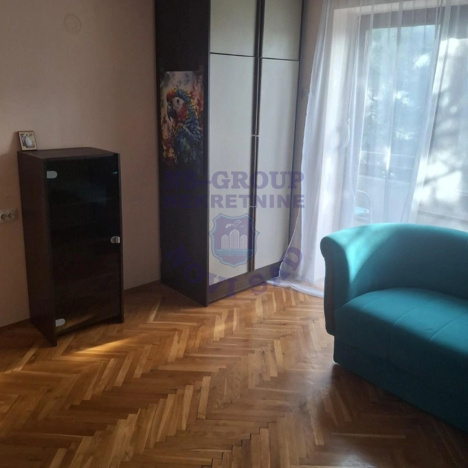 Stan na prodaju Novi Sad 70m2, 17410
