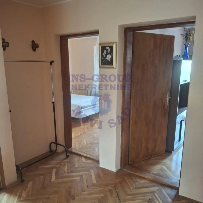 Stan na prodaju Novi Sad 70m2, 17410